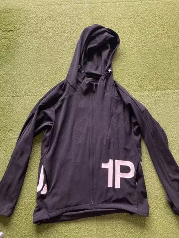 size 46 올 패턴 빅 로고 후드티 우노피우노우과레토레 릴랙스