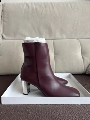 미라 오웬 숏부츠 메탈릭 힐