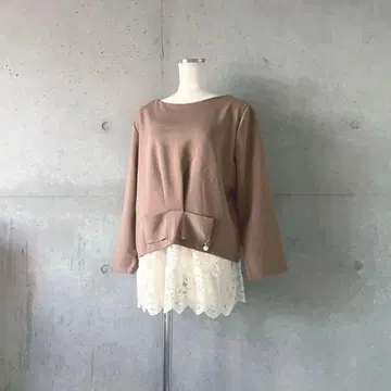택 포함 새상품 레이스 밑단 레이어드 티셔츠 브라운 아이보리 FREE