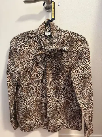 BAUM UND PFERDGARTEN 레오파드 무늬 리본 포함 긴팔 셔츠