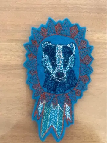 coral&tusk 코랄&태스크 자수 브로치 아쉬페프랑스 구매