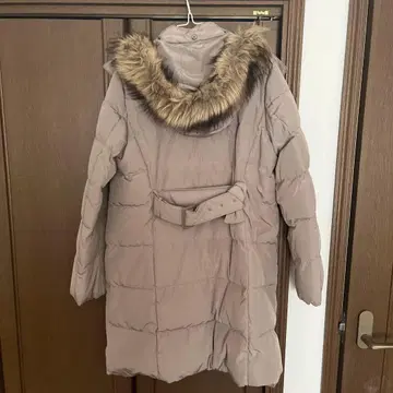 베이지 퍼 포함 다운 자켓