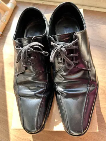 REGAL 블랙 가죽 드레스 슈즈