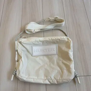 HUNTER 숄더백 화이트