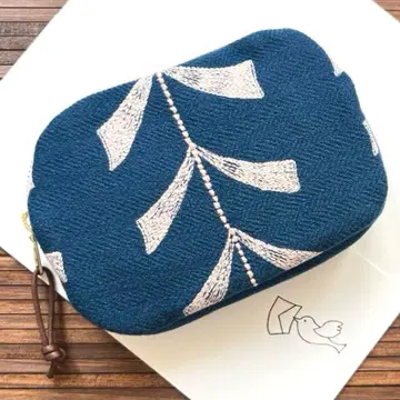 미나 페르호넨 코롱또 얇은 타입 파우치 herrin born