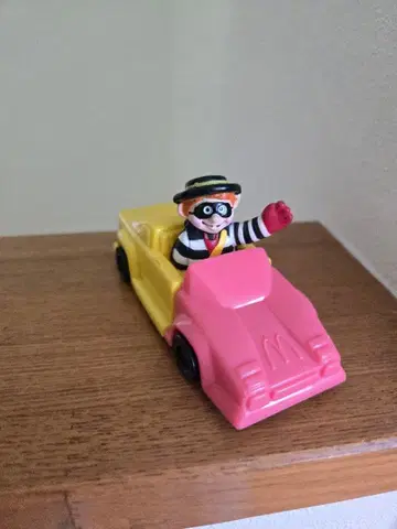 맥도날드 빈티지 햄버글러 아메토이 로널드 광고