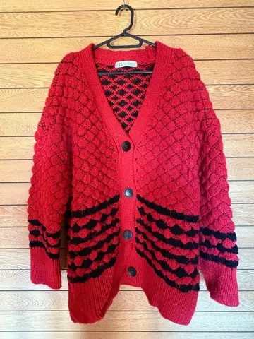 ZARA 빨간색과 검은색 뜨개질 가디건
