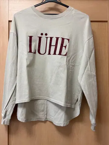 크로셰 티셔츠 이번 시즌