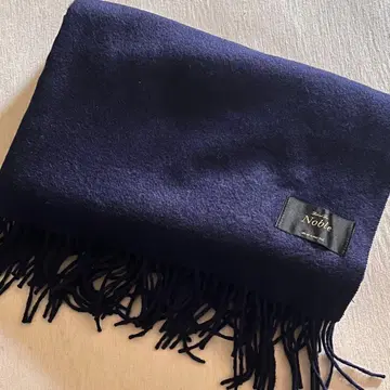 NOBLE 캐시미어 스톨 네이비