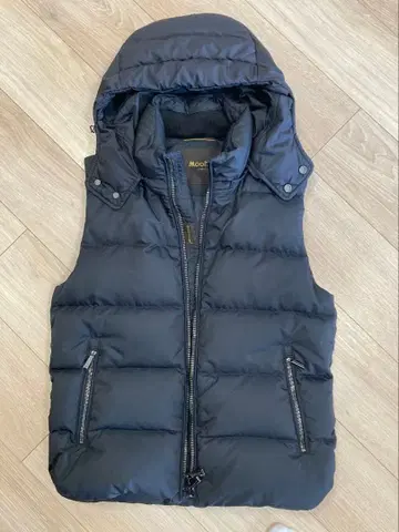 새상품급 MooRER 다운 베스트