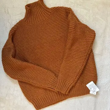 미사용 새상품 유나이티드 애로우즈 하이넥 스웨터