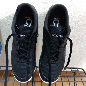 Luz 풋살화 블랙