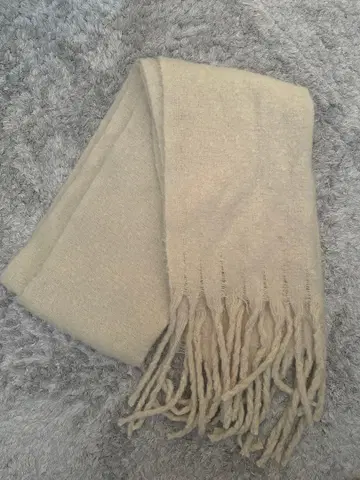 울 혼방 크림색 머플러