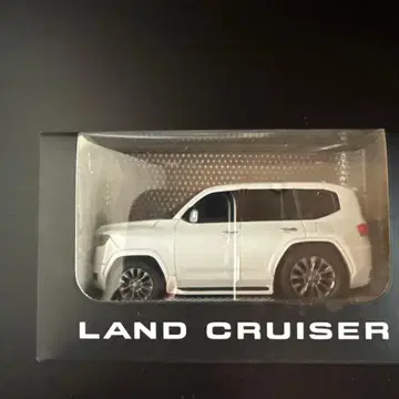 도요타 랜드크루저 미니카 화이트