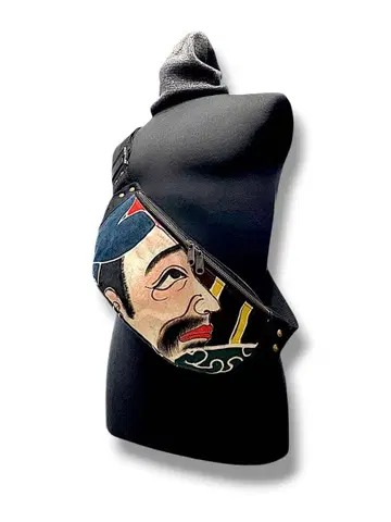 남자 oraora 바디백