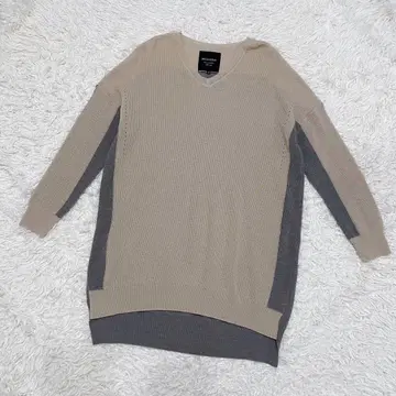 MICA&DEAL 마이카앤딜 루즈핏 니트 베이지 그레이