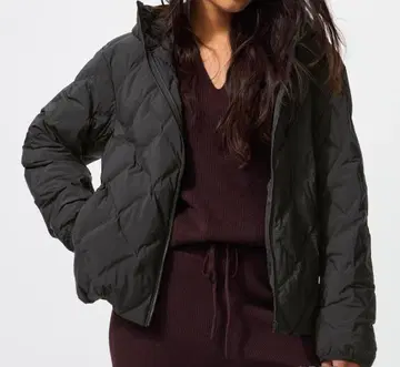 유니클로 퍼프 테크 후드티