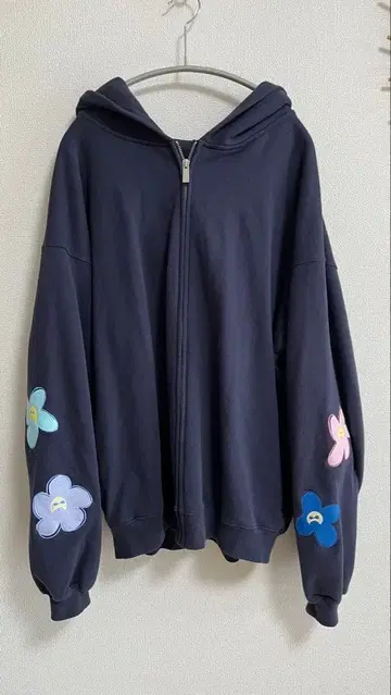 NISHIMOTO IS THE MOUTH 꽃 자수 후드티