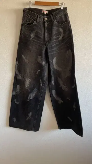 MASU BOYS FEATHER BAGGY JEANS - BLACK