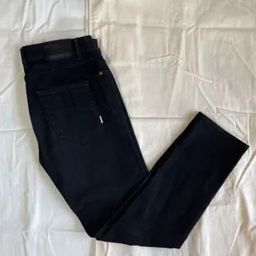 PT01 ROCK 블랙 데님