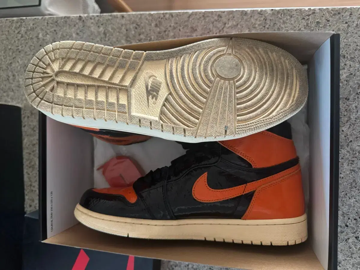 [285] Jordan 1 High Backboard 3.0