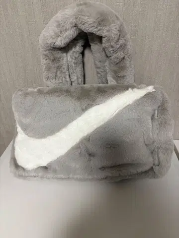 Nike 퍼 토트백 숄더백 그레이