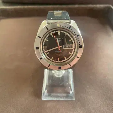 세이코 5 스포츠 가면라이더 혼고 타케시 모델 5126-8090
