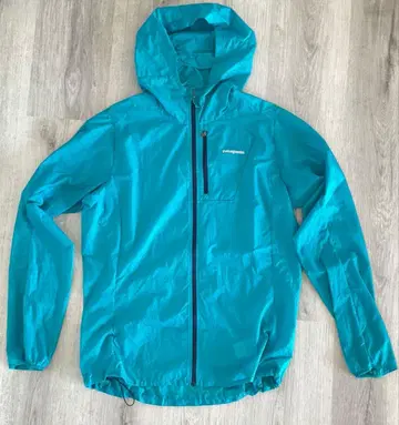 거의 미사용 파타고니아 우먼 후디니 자켓 L 사이즈 여성용