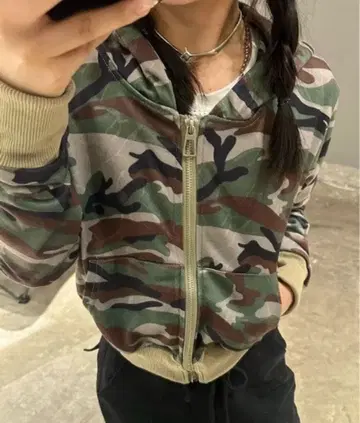 카모 패턴 후드 부착 지퍼 후드티