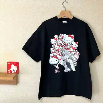 이토 준지 x 산리오 캐릭터즈 러기드 T셔츠 갸루 토미에 x 헬로키티