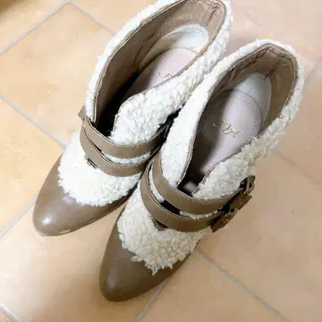 Fin 부티 S 퍼 포함 베이지