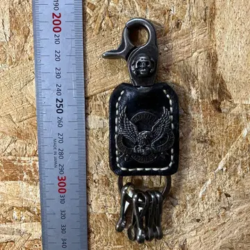 가죽 스컬 엠블럼 키링