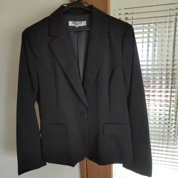 NATURAL BEAUTY BASIC 블랙 테일러드 자켓 L