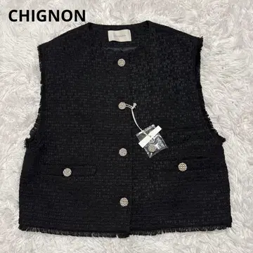 CHIGNON 시뇽 트위드 숏 베스트