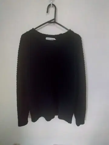 VANQUISH 블랙 니트 긴팔