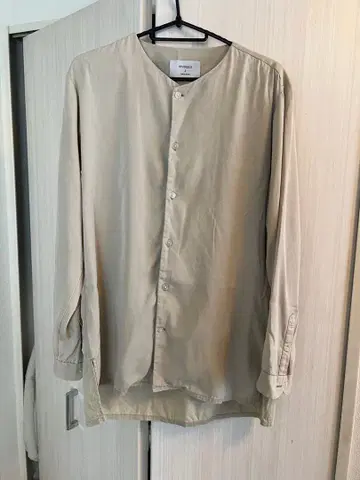 STUDIOUS 베이지 버튼업 셔츠 사이즈 2