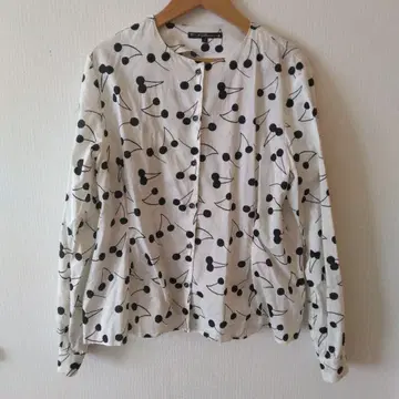 체리 패턴 블라우스
