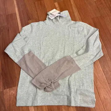 여성용 [ torrazzo donna ] 바이컬러 터틀 니트 라메