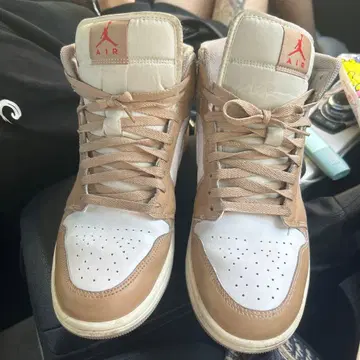 조던 스니커즈 베이지/화이트