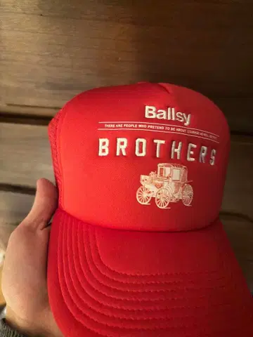 Ballsy Brothers 빨간색 메쉬 캡
