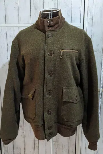 빈티지 울 혼방 올리브 그린 자켓