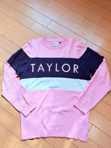 Taylor made 골프 스웨터