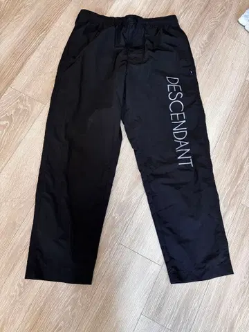 DESCENDANT SHORE NYLON BEACHPANTS2