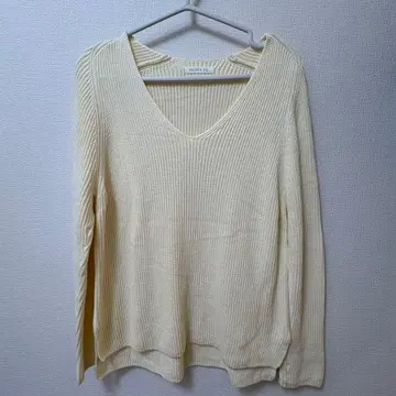 GALERIE VIE V넥 스웨터