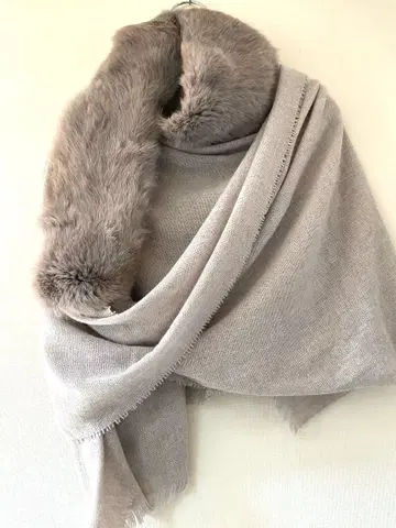 그레이 퍼 포함 스톨 프랑스제