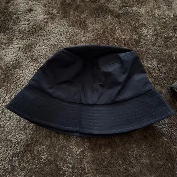 블랙 나일론 버킷 햇