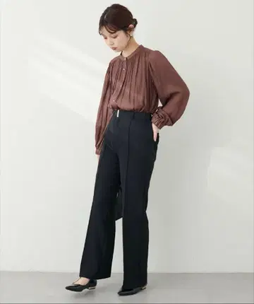 [택 포함] osono 하이웨스트 미 플레어 팬츠 내추럴 꾸뛰르