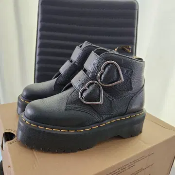 하트형 버클 장식 통굽 부츠