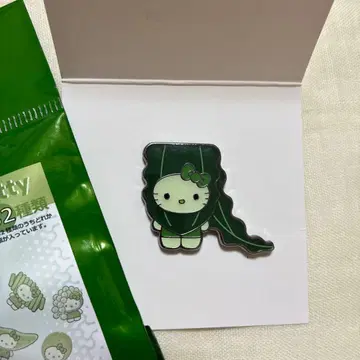 오사카 만박 일본관 조류 x 헬로키티 시크릿 핀 배지