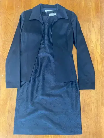 KUMIKYOKU SIS 블랙 자켓 (M) 부착 원피스 (S)